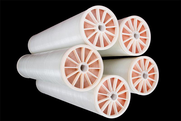 1572398359617122.jpg 反滲透設(shè)備結(jié)垢的原因都有哪些,該怎么解決